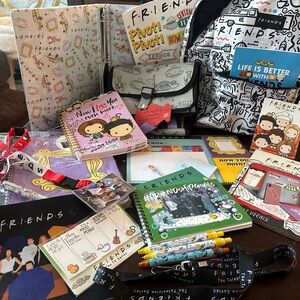 Friends TV Show / Central Perk -  Back to School Lot!!